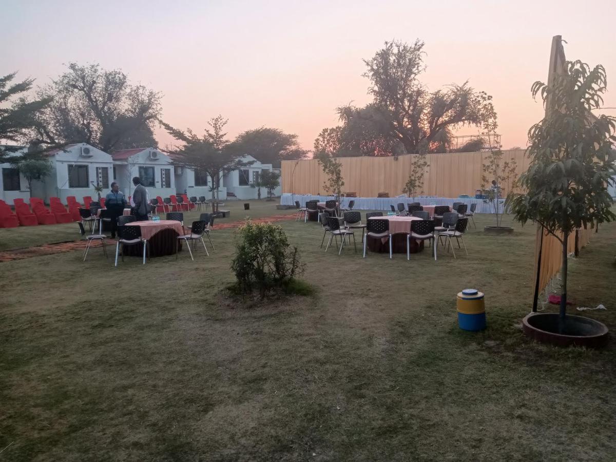 Athitya Hotel And Resort Sikar Dış mekan fotoğraf